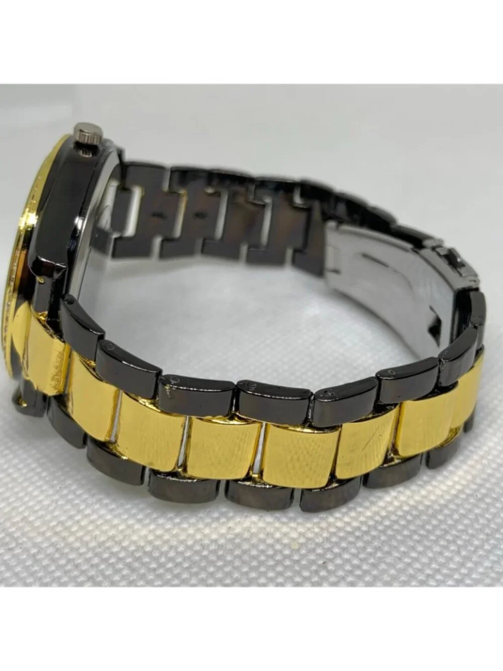 Bling gold black tone men watch 40mm quartz analog rhinestones black running